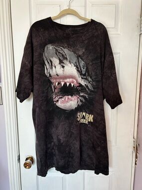 The Mountain Black Tie-Dye Shark Graphic Short Sleeve Tee